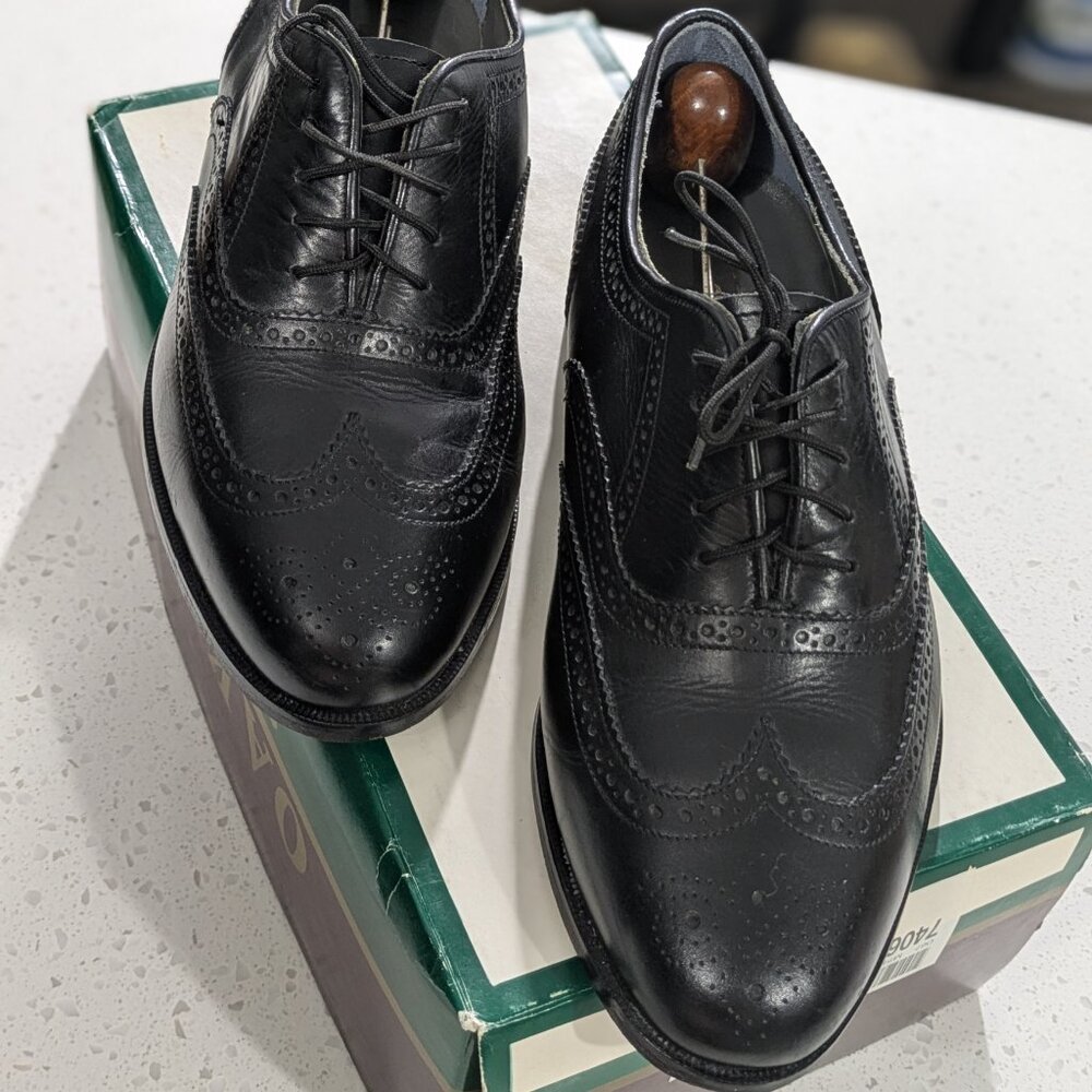 Men's Black Wingtip Dress Shoes